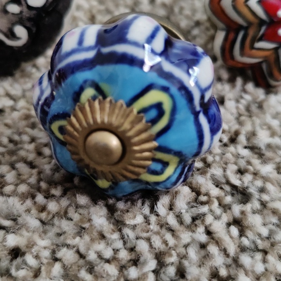 Unique Spanish style knobs - Picture 3 of 4